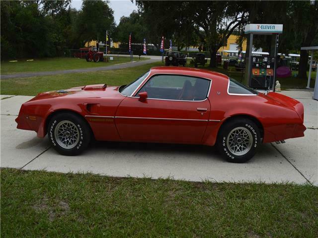 Pontiac Firebird Trans-Am 1978 image number 7