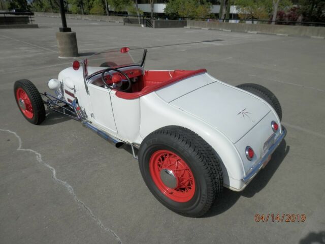 Ford Model T 1927 image number 15