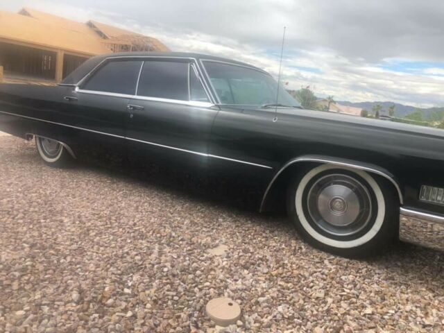 Cadillac DeVille 1966 image number 2