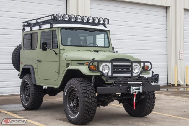 Toyota Landcruiser FJ40 1974 image number 2