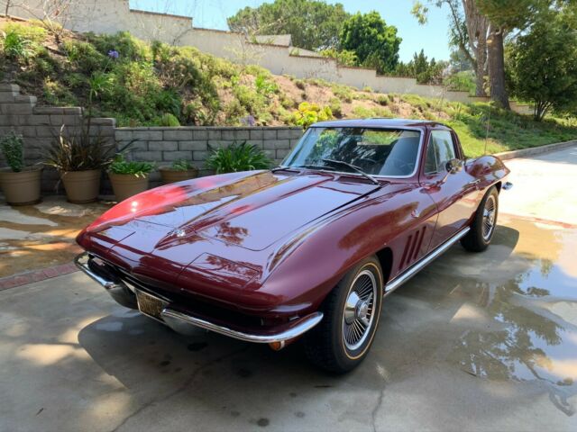 Chevrolet Corvette 1965 image number 1