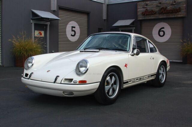 Porsche 911 1968 image number 10