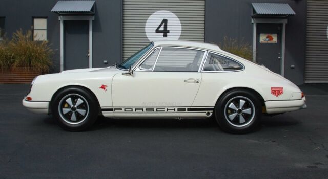 Porsche 911 1968 image number 19