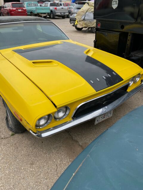 Dodge Challenger 1972 image number 1