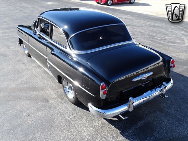 Chevrolet Bel Air/150/210 1953 image number 5