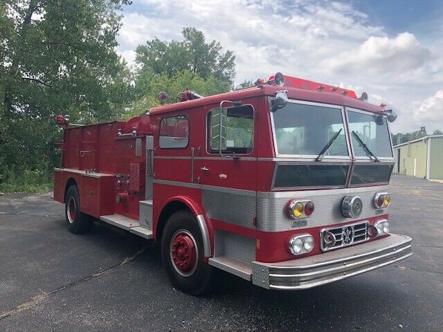 Ward Lafrance Fire Truck Pumper 1976 image number 5