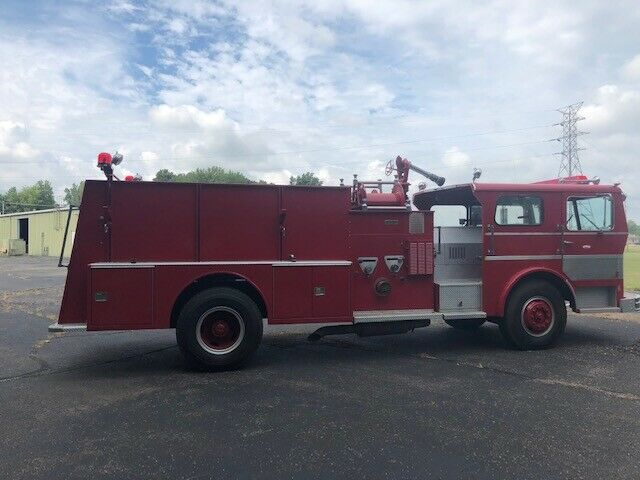 Ward Lafrance Fire Truck Pumper 1976 image number 6