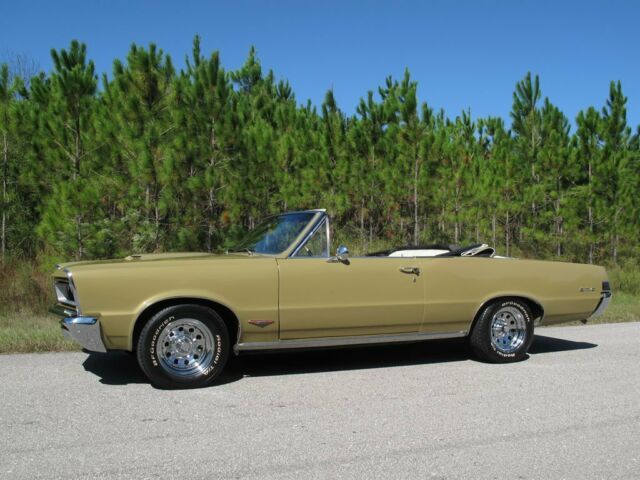 Pontiac Le Mans 1965 image number 25