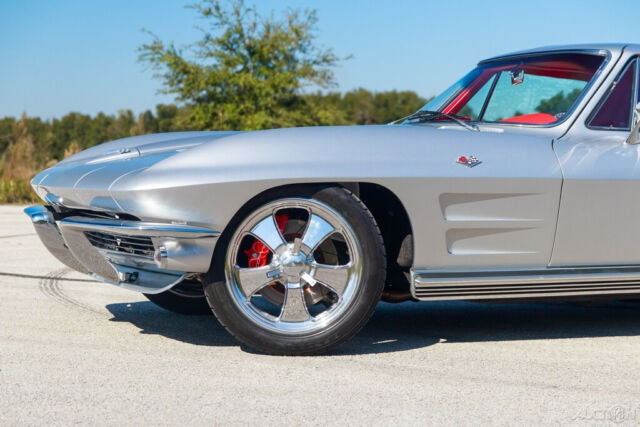 Chevrolet Corvette 1964 image number 11