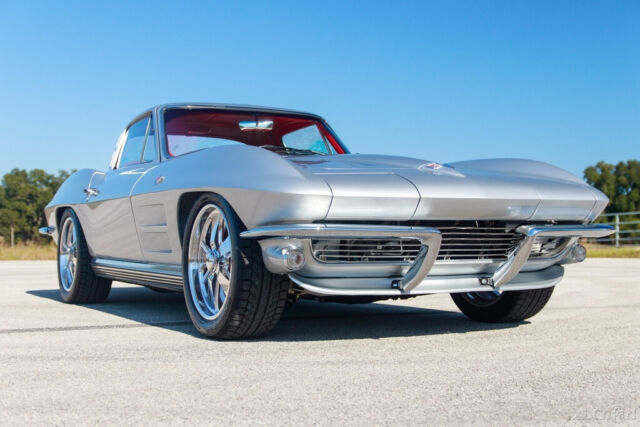 Chevrolet Corvette 1964 image number 29