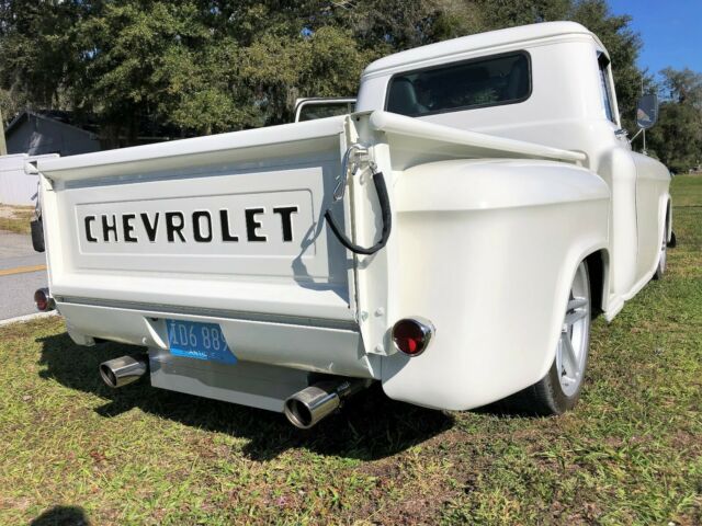 Chevrolet Truck 1957 image number 12