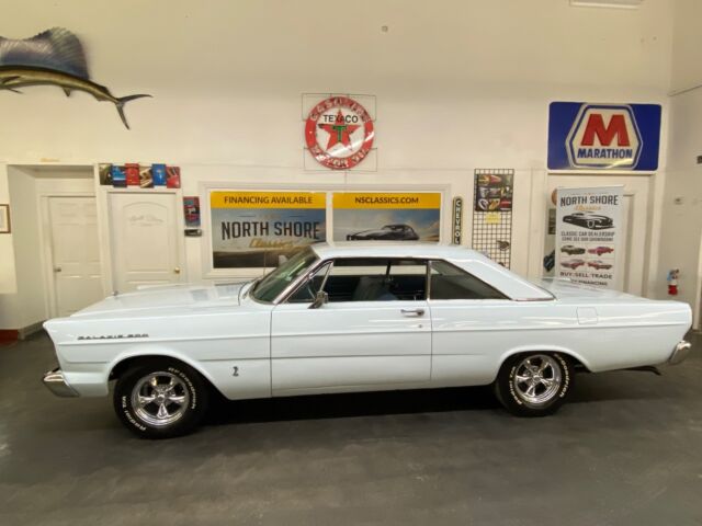 Ford Galaxie 1965 image number 31