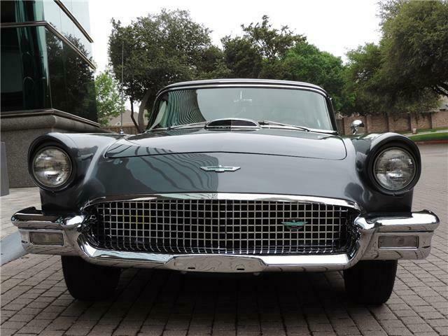 Ford Thunderbird 1957 image number 19