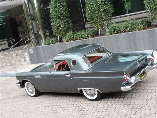 Ford Thunderbird 1957 image number 20