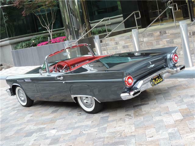 Ford Thunderbird 1957 image number 30