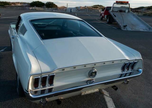 Ford Mustang 1967 image number 16