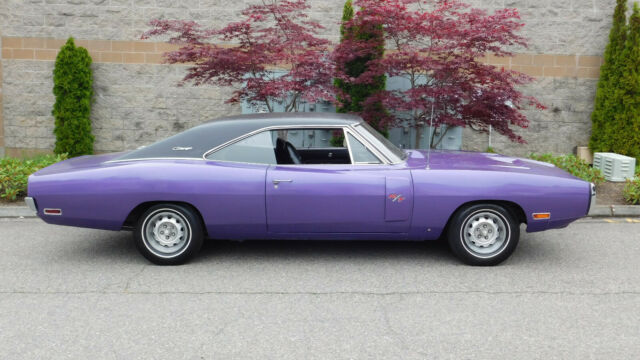 Dodge Charger 1970 image number 27