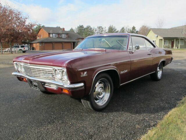 Chevrolet Impala 1966 image number 24