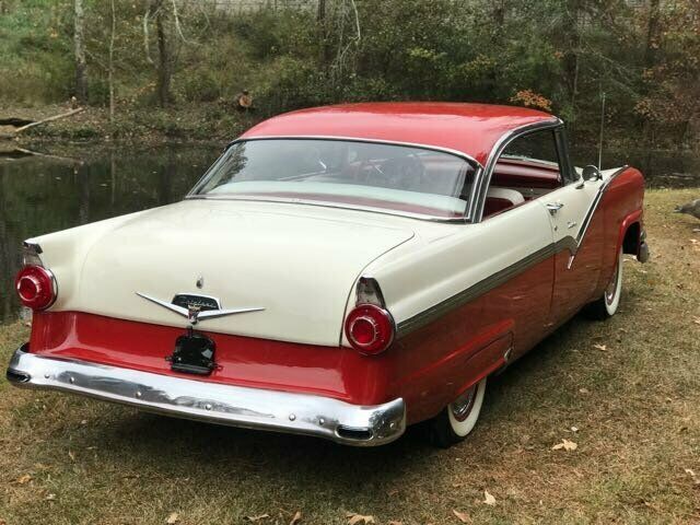 Ford Fairlane 1956 image number 30