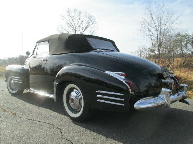 Cadillac Series 62 1941 image number 32