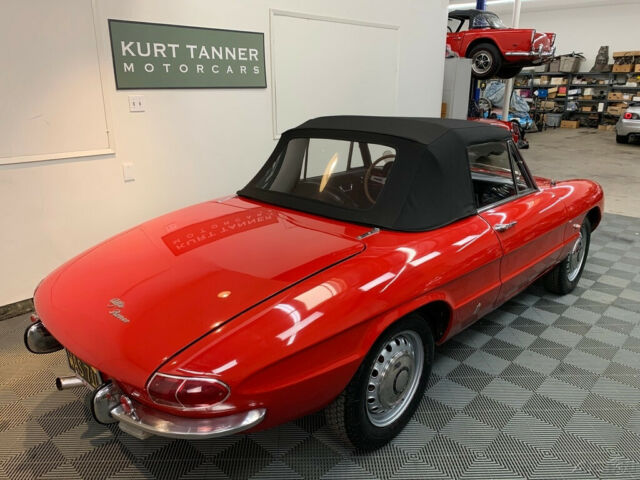 Alfa Romeo Spider 1967 image number 10