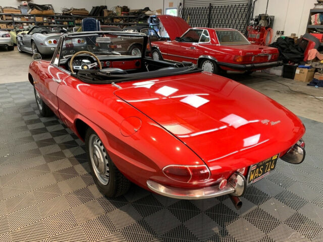 Alfa Romeo Spider 1967 image number 6