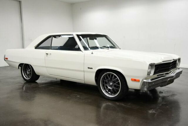 Plymouth Scamp 1973 image number 0