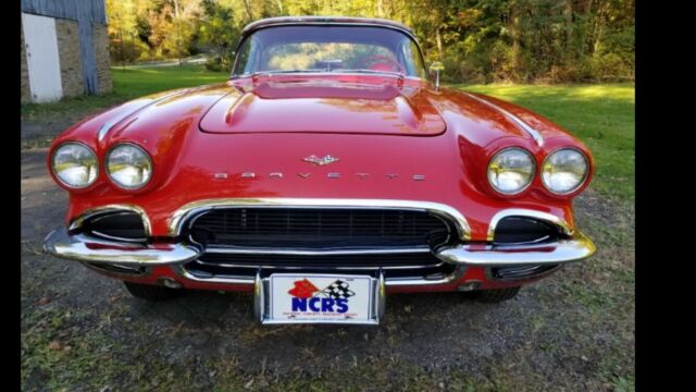 Chevrolet Corvette 1961 image number 3