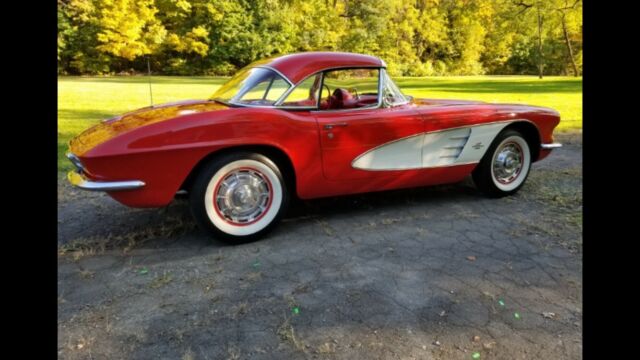 Chevrolet Corvette 1961 image number 4