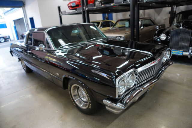 Chevrolet Impala SS 2 Door Hardtop 1964 image number 4