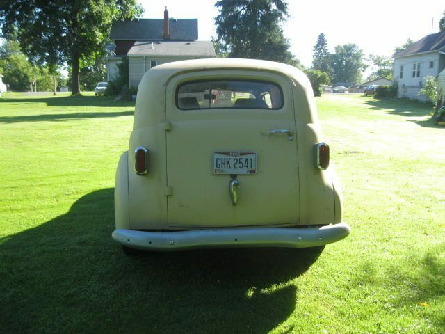 Chevrolet Sedan Delivery 1948 image number 18