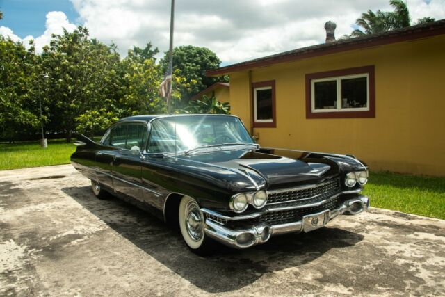 Cadillac Series 62 1959 image number 22