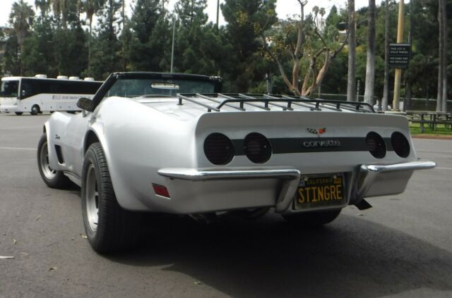 Chevrolet Corvette 1973 image number 19