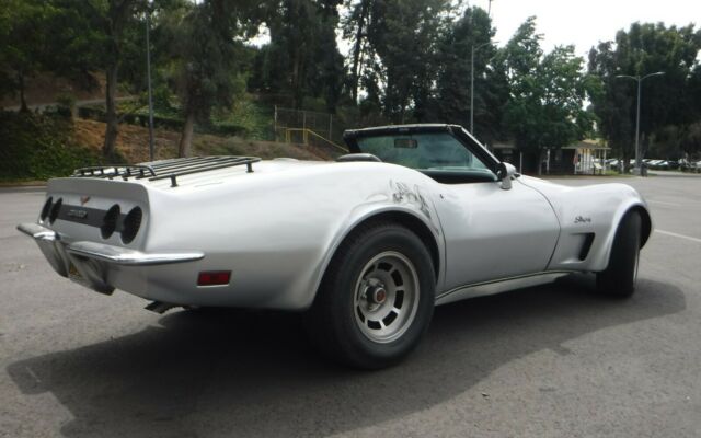 Chevrolet Corvette 1973 image number 20