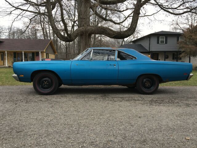 Plymouth Road Runner 1969 image number 0