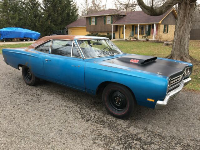 Plymouth Road Runner 1969 image number 28