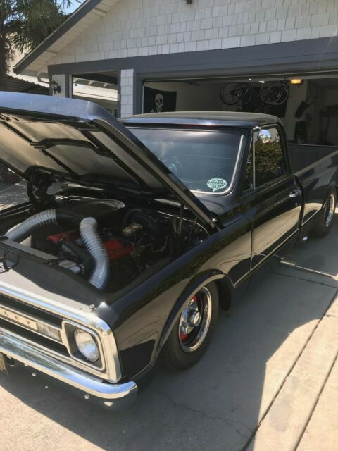 Chevrolet C-10 1969 image number 2