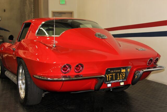 Chevrolet Corvette 1966 image number 33