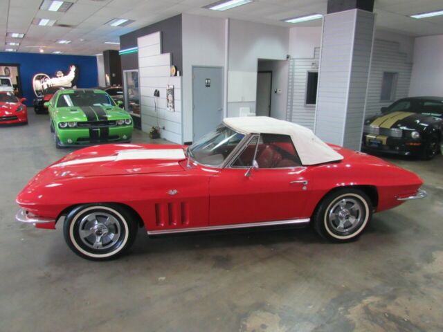 Chevrolet Corvette 1966 image number 1