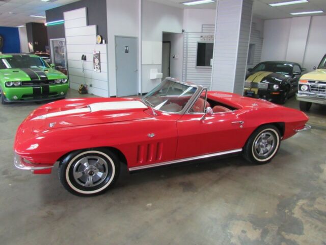 Chevrolet Corvette 1966 image number 39