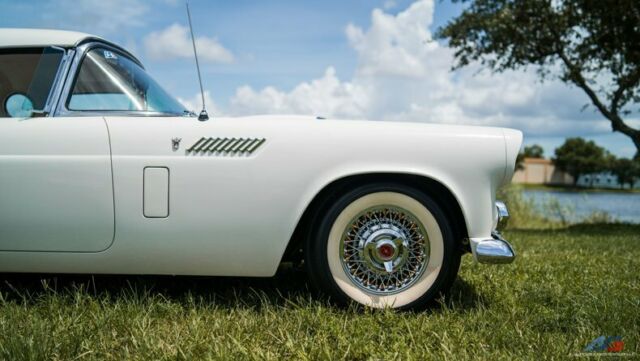 Ford Thunderbird 1956 image number 1