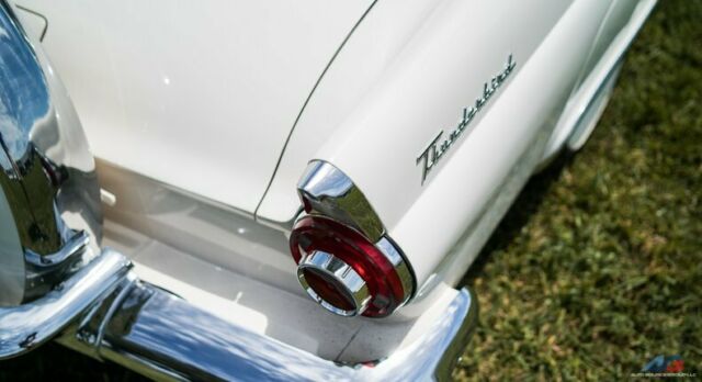 Ford Thunderbird 1956 image number 10