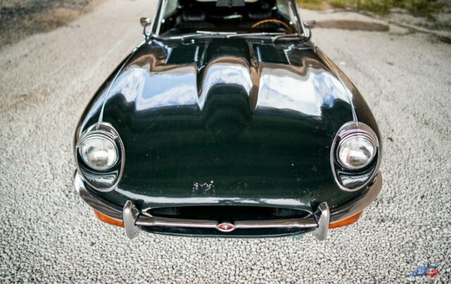 Jaguar E-Type 1970 image number 17