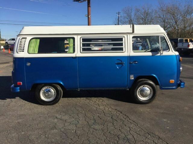 Volkswagen Bus/Vanagon 1975 image number 7