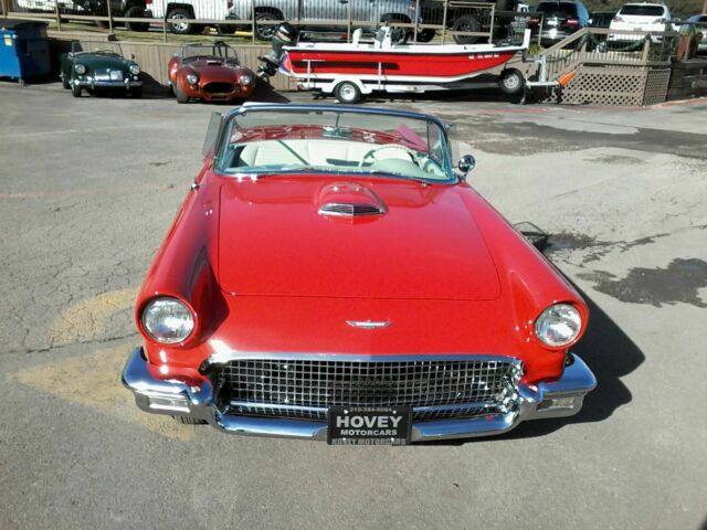 Ford Thunderbird 1957 image number 3