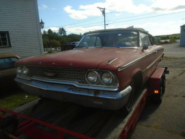 Ford Galaxie 1963 image number 0