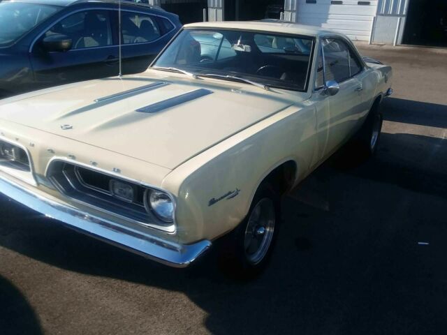 Plymouth Barracuda 1967 image number 11