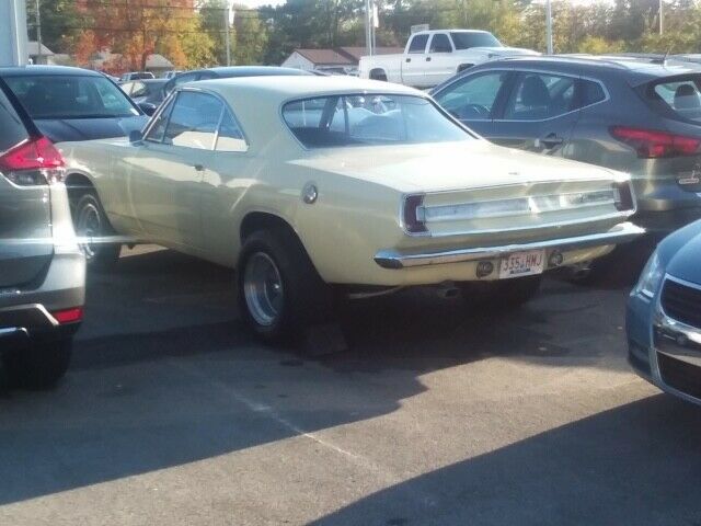 Plymouth Barracuda 1967 image number 3