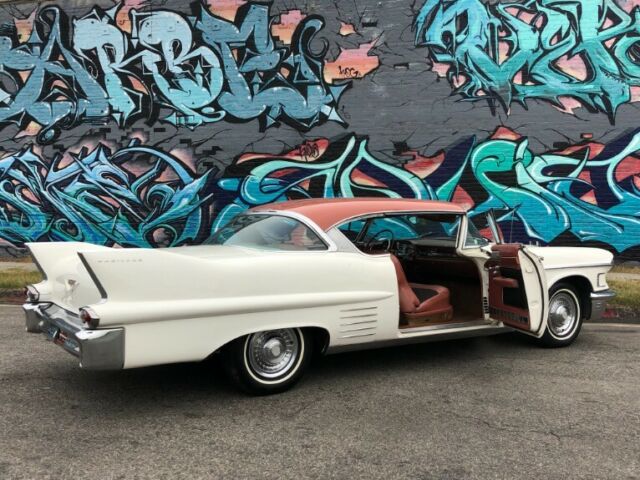 Cadillac DeVille 1958 image number 13