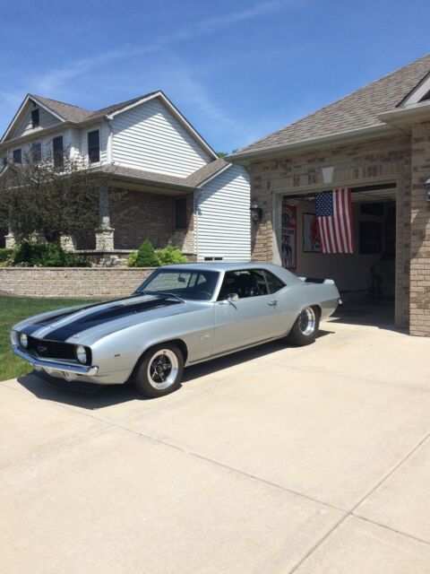 Chevrolet Camaro 1969 image number 0